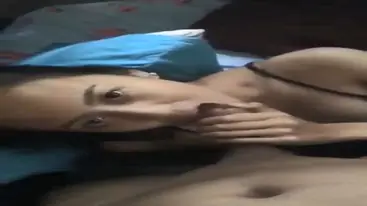 Nyepong Sambil Di Kobel Di Ranjang Bantal Biru poster